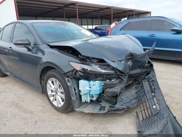Toyota Camry Le
