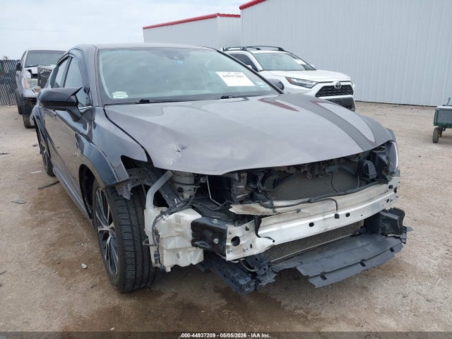 Salvage Toyota Camry Image