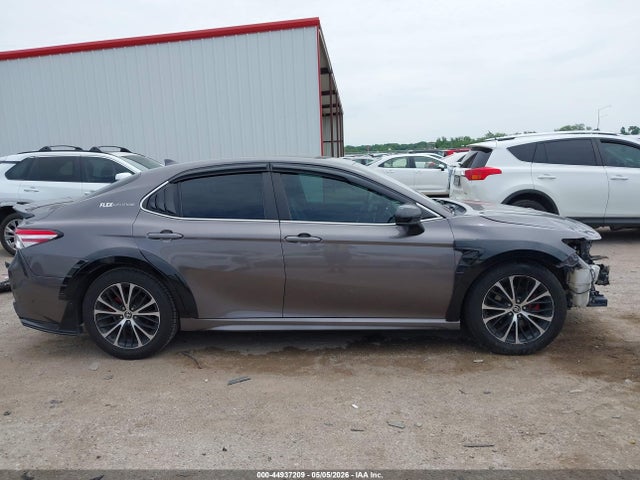 Toyota Camry Se