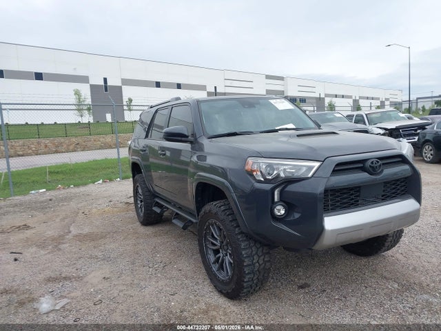 Salvage Toyota 4Runner Image