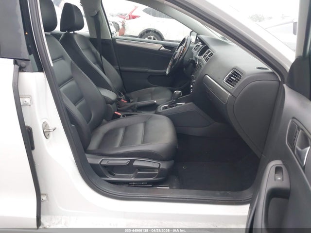 Volkswagen Jetta 1.4t Se