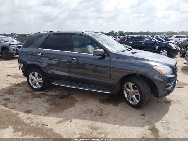 Salvage Mercedes-Benz M-Class Image