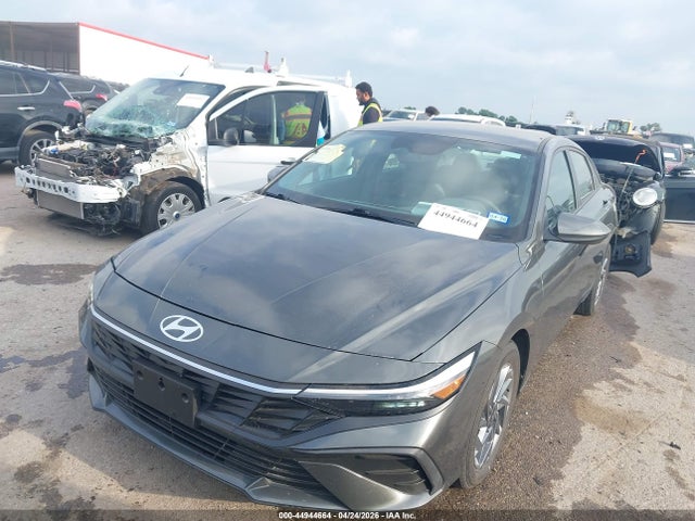 Hyundai ELANTRA Sel