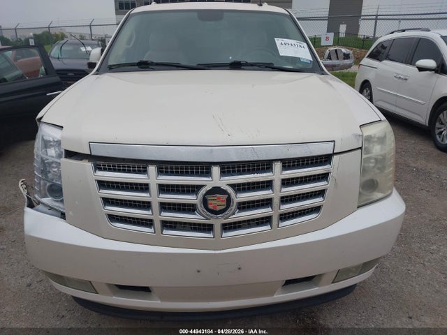 Cadillac Escalade Standard
