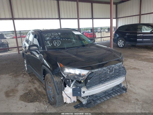 Salvage Toyota RAV4 Image