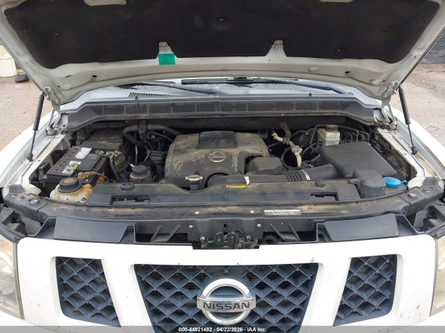 Nissan Armada Sv
