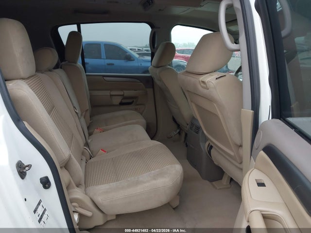 Nissan Armada Sv
