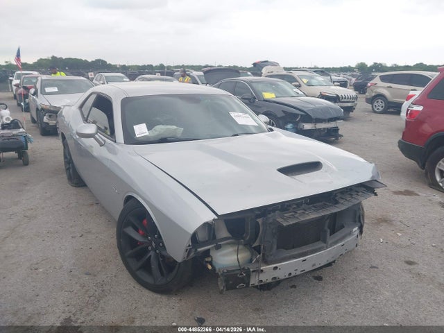 Salvage Dodge Challenger Image