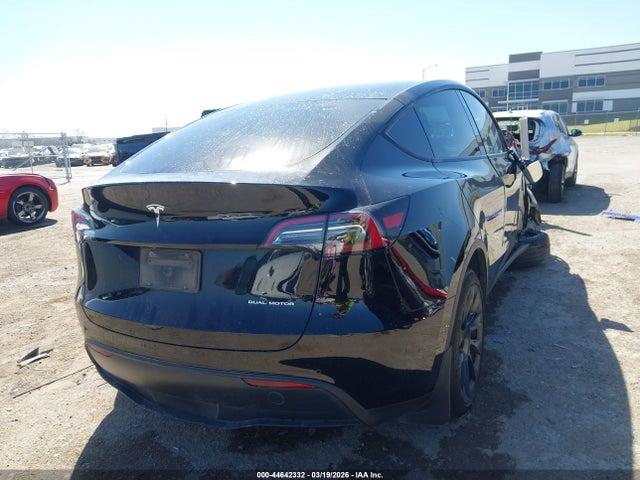 Tesla Model Y Long Range Dual Motor All-wheel Drive