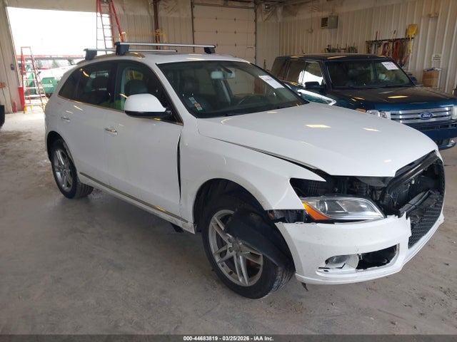 Salvage Audi Q5 Image