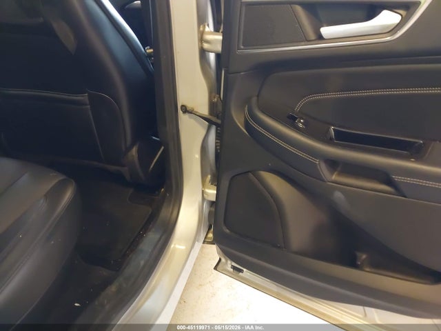 Ford Edge Titanium