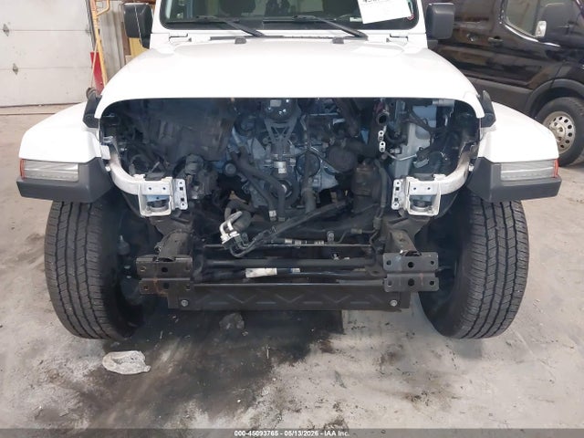 Jeep Wrangler Sahara 4x4
