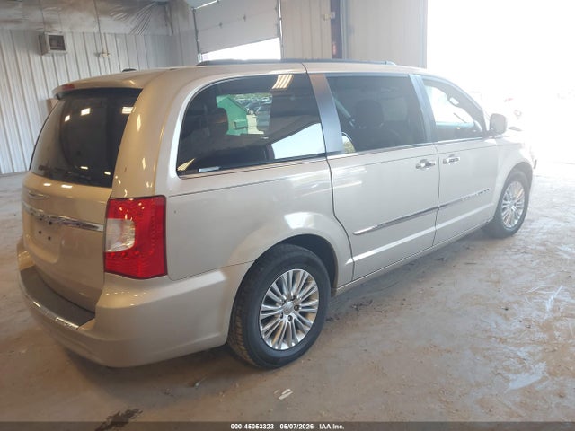 Chrysler Town & Country Touring-l