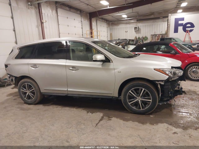 INFINITI Qx Pure