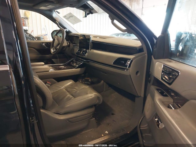 Lincoln Navigator Reserve L