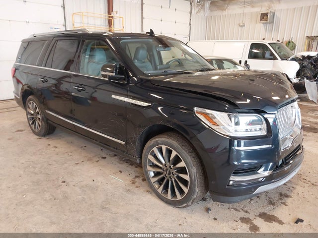 Salvage Lincoln Navigator Image