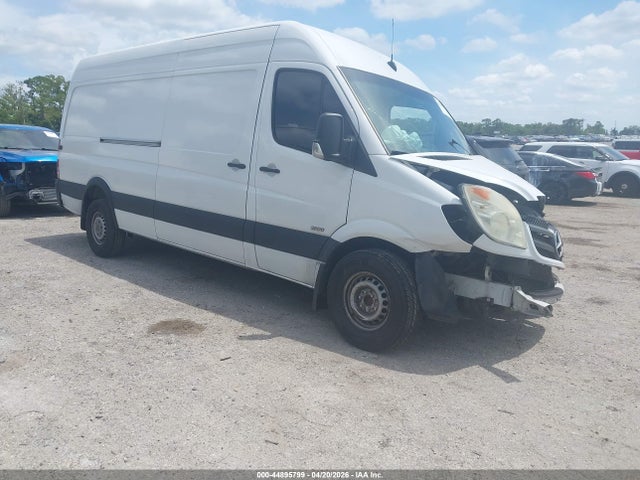 Salvage Mercedes-Benz Sprinter 2500 Image