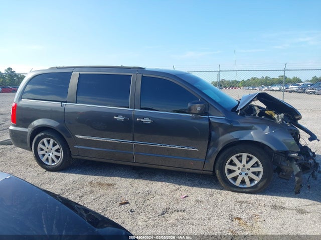 Chrysler Town & Country Touring