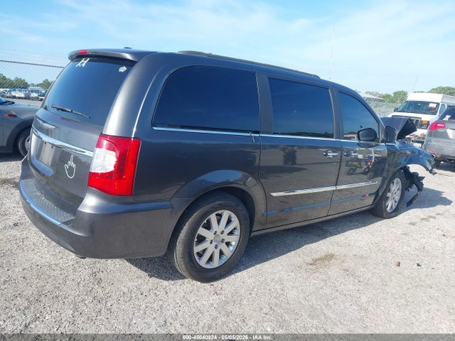 Chrysler Town & Country Touring