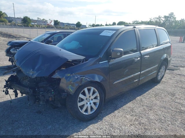 Chrysler Town & Country Touring