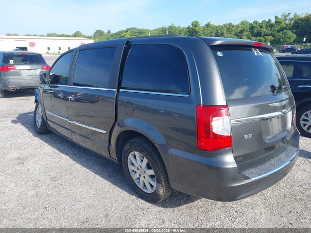 Chrysler Town & Country Touring