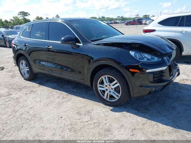 Salvage Porsche Cayenne Image