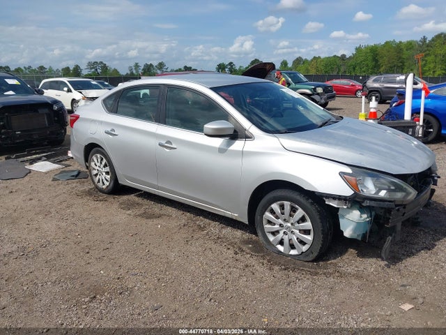 Salvage Nissan Sentra Image