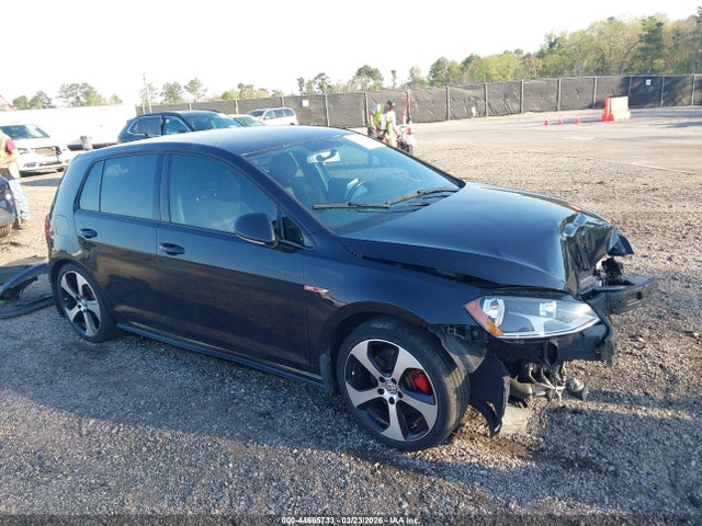 Salvage Volkswagen Golf Image
