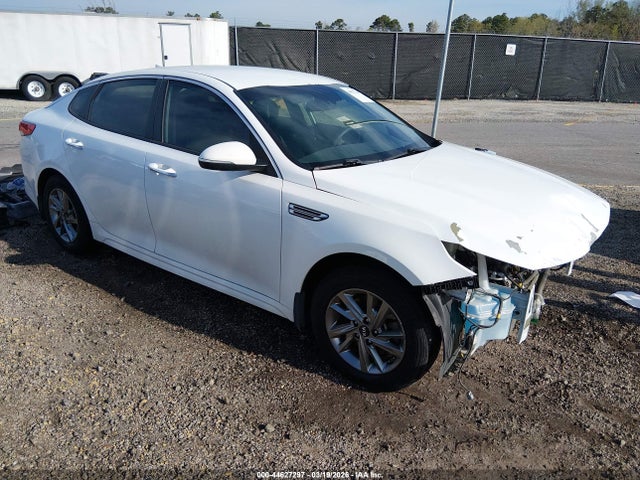 Salvage Kia Optima Image