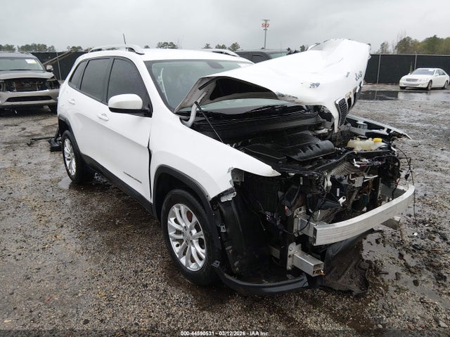 Salvage Jeep Cherokee Image