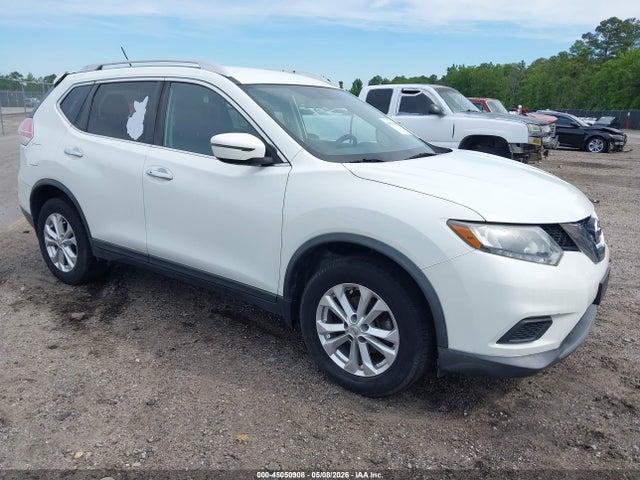 Salvage Nissan Rogue Image