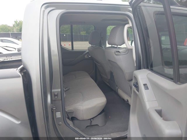 Nissan Frontier Le