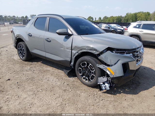 Salvage Hyundai SANTA CRUZ Image