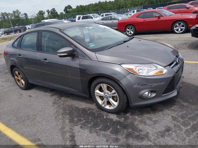 Salvage Ford Focus Image