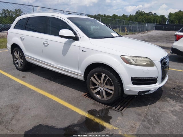 Salvage Audi Q7 Image