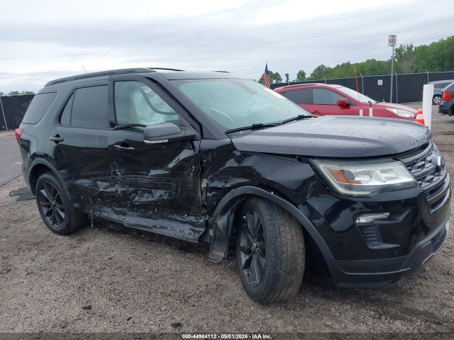 Salvage Ford Explorer Image