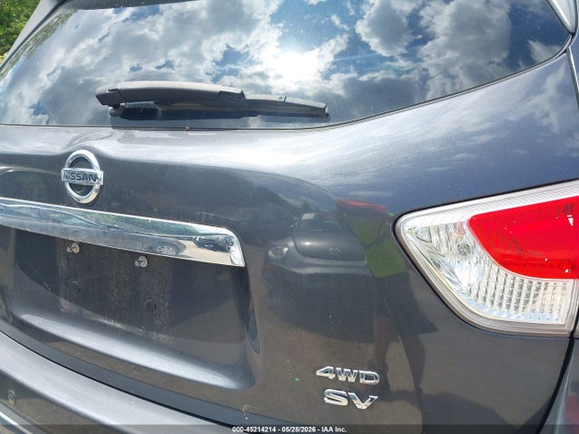 Nissan Pathfinder Sv