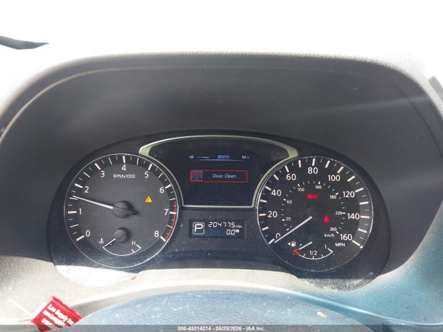 Nissan Pathfinder Sv