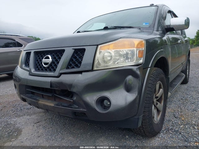 Nissan Armada Sv