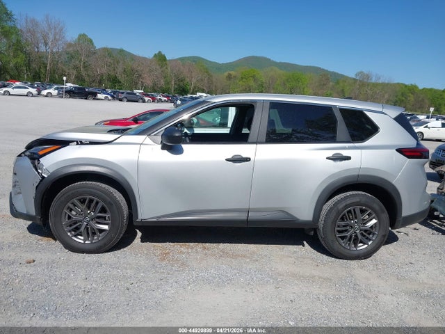 Nissan Rogue S Intelligent Awd