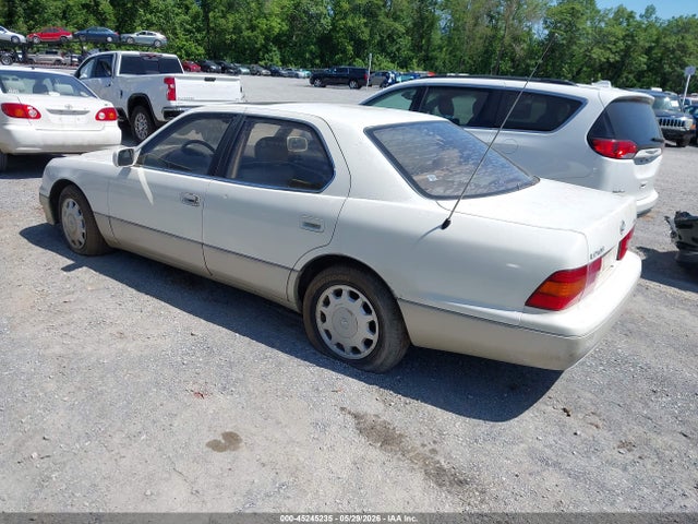 Lexus LS 400