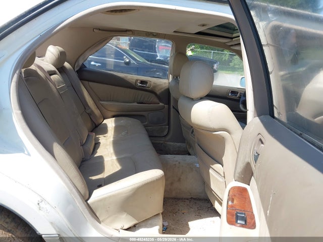Lexus LS 400