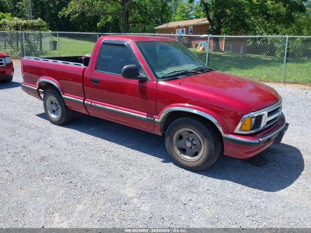 Salvage Chevrolet S Truck Image