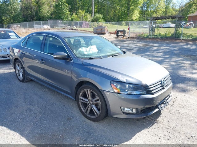 Salvage Volkswagen Passat Image