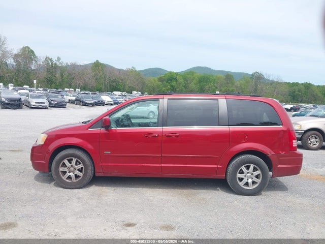Chrysler Town & Country Touring