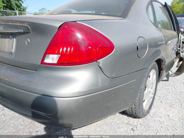 Ford Taurus Se