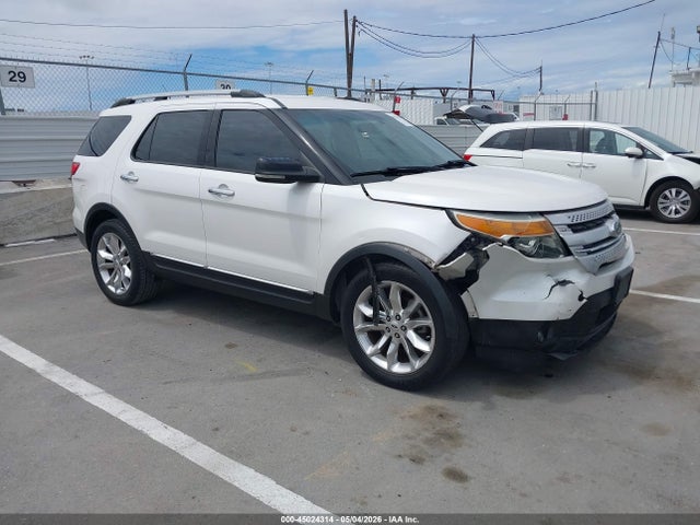 Salvage Ford Explorer Image