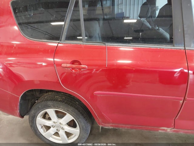Toyota RAV4 Limited V6