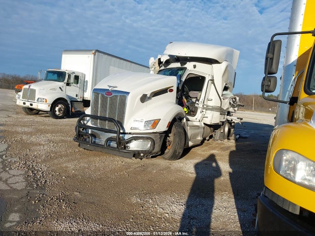 Peterbilt 579