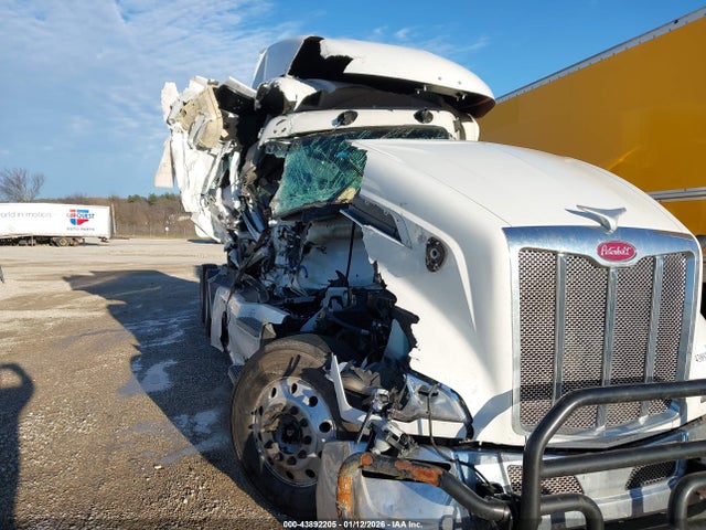 Peterbilt 579
